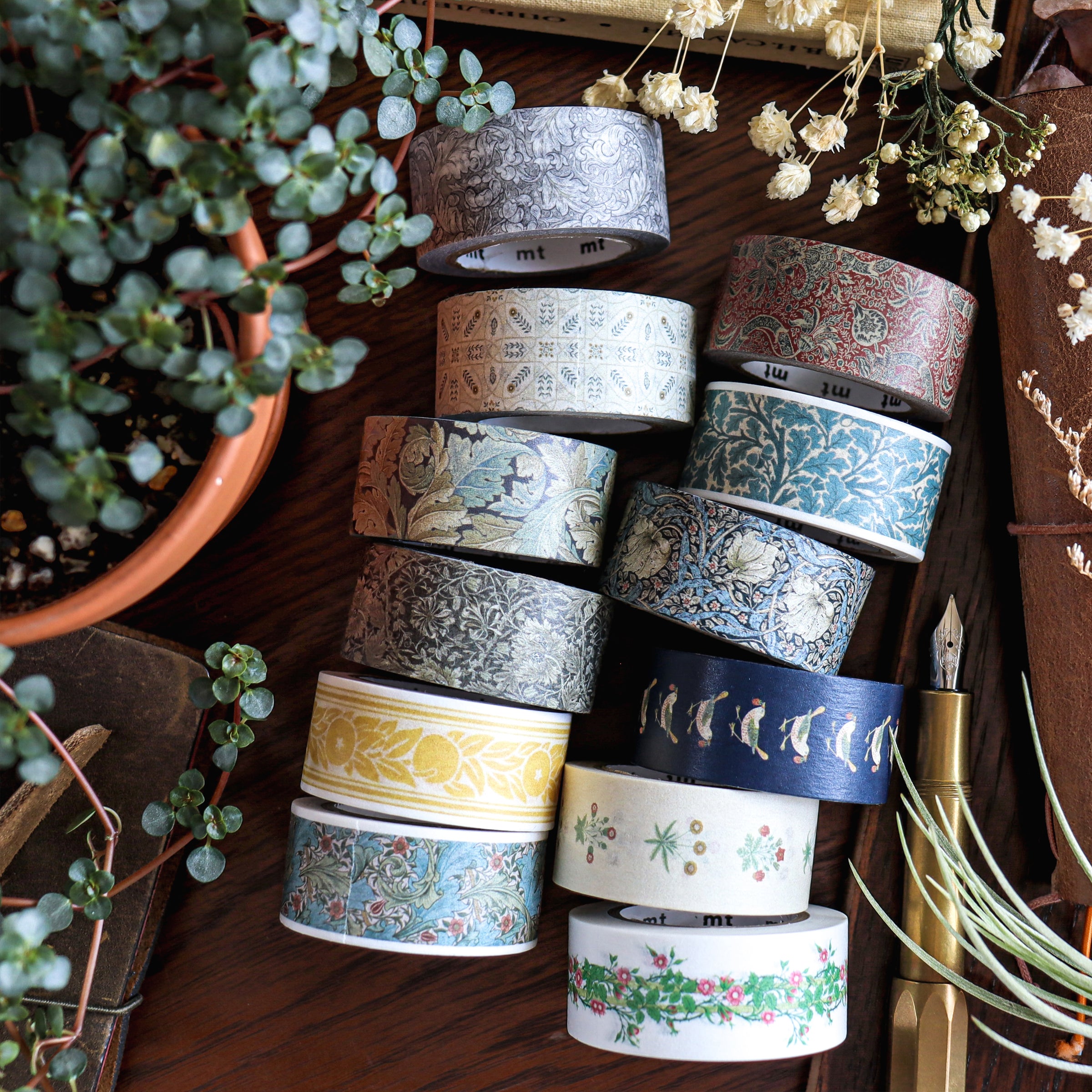 William Morris x mt Washi Tape - Pure Honeysuckle & Tullip Black ink