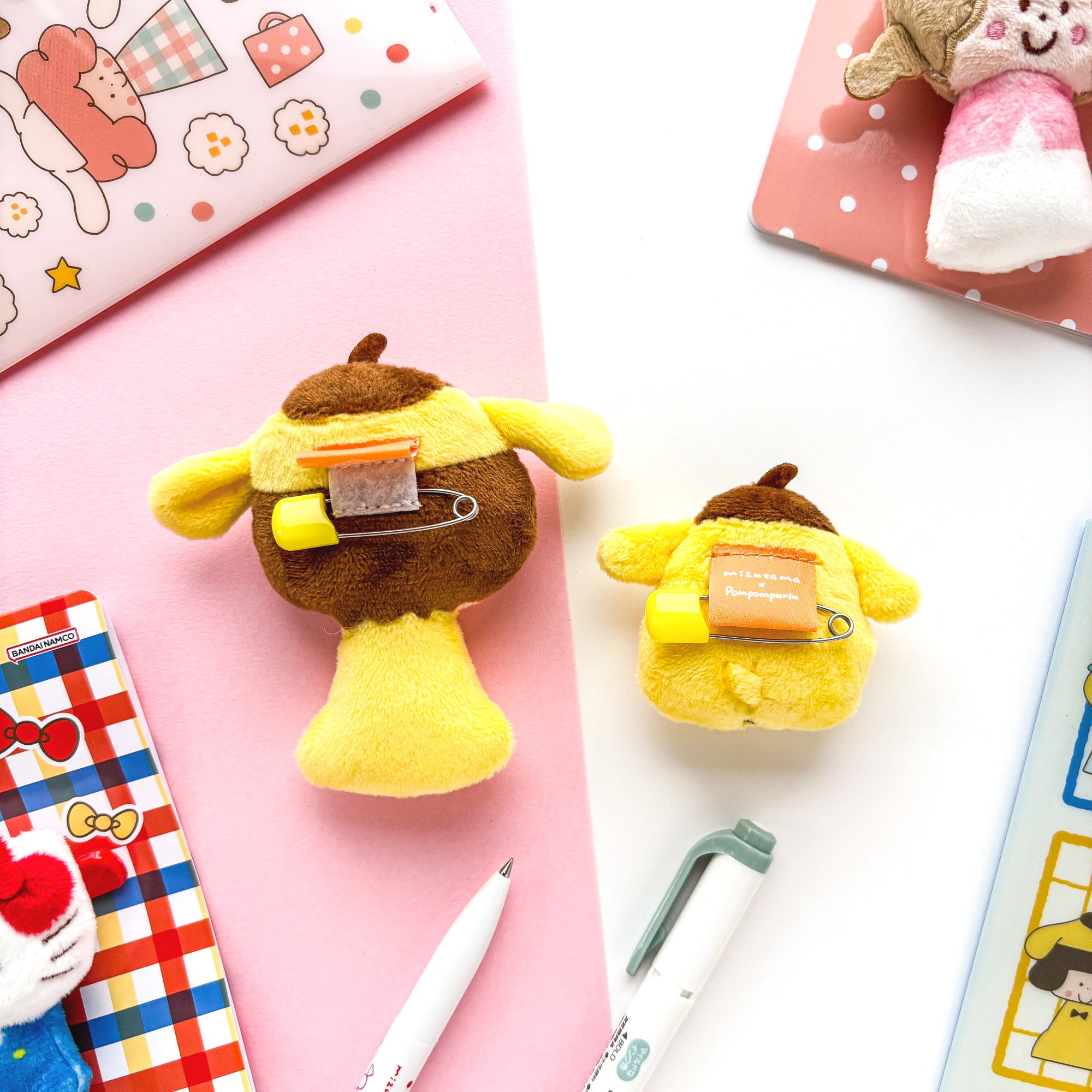 [Limited Edition] mizutama / Fluffy Plush Badges (yellow)