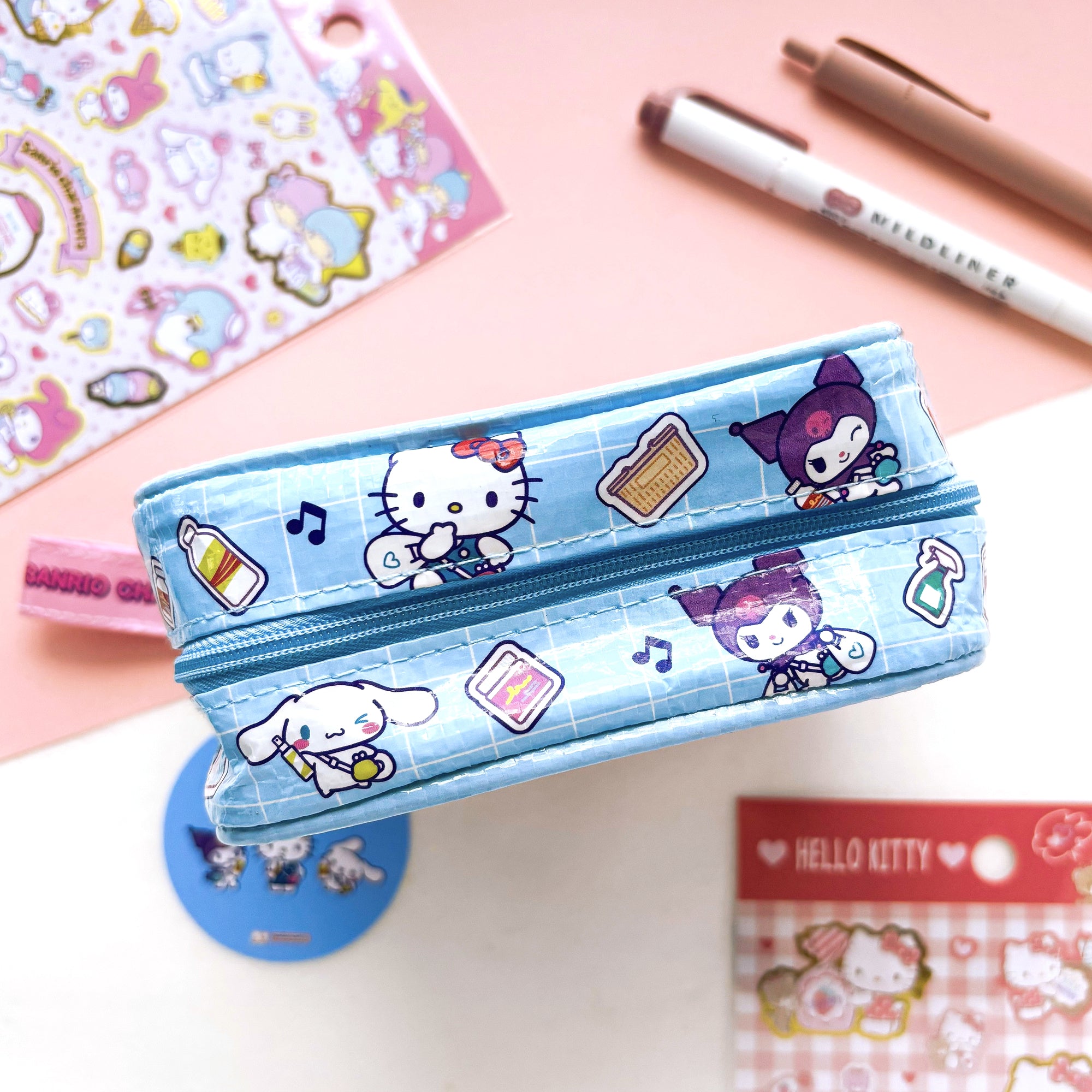 [Limited Edition] Square Pouch - Friends