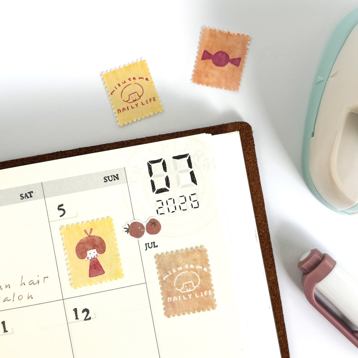 Kuretake / Postage Stamp Punch