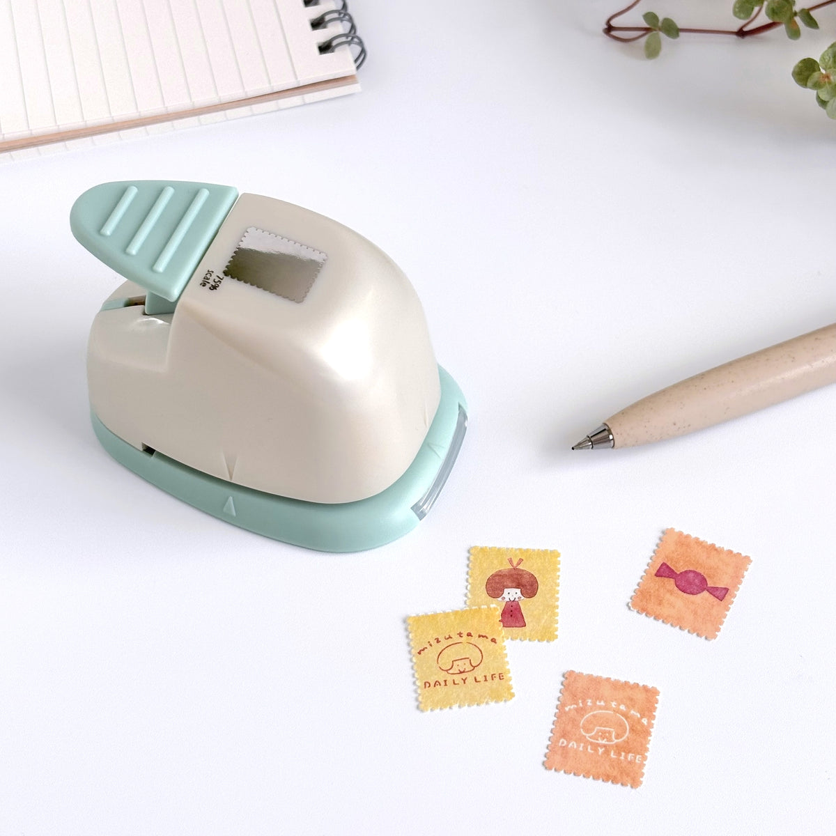 Kuretake / Postage Stamp Punch