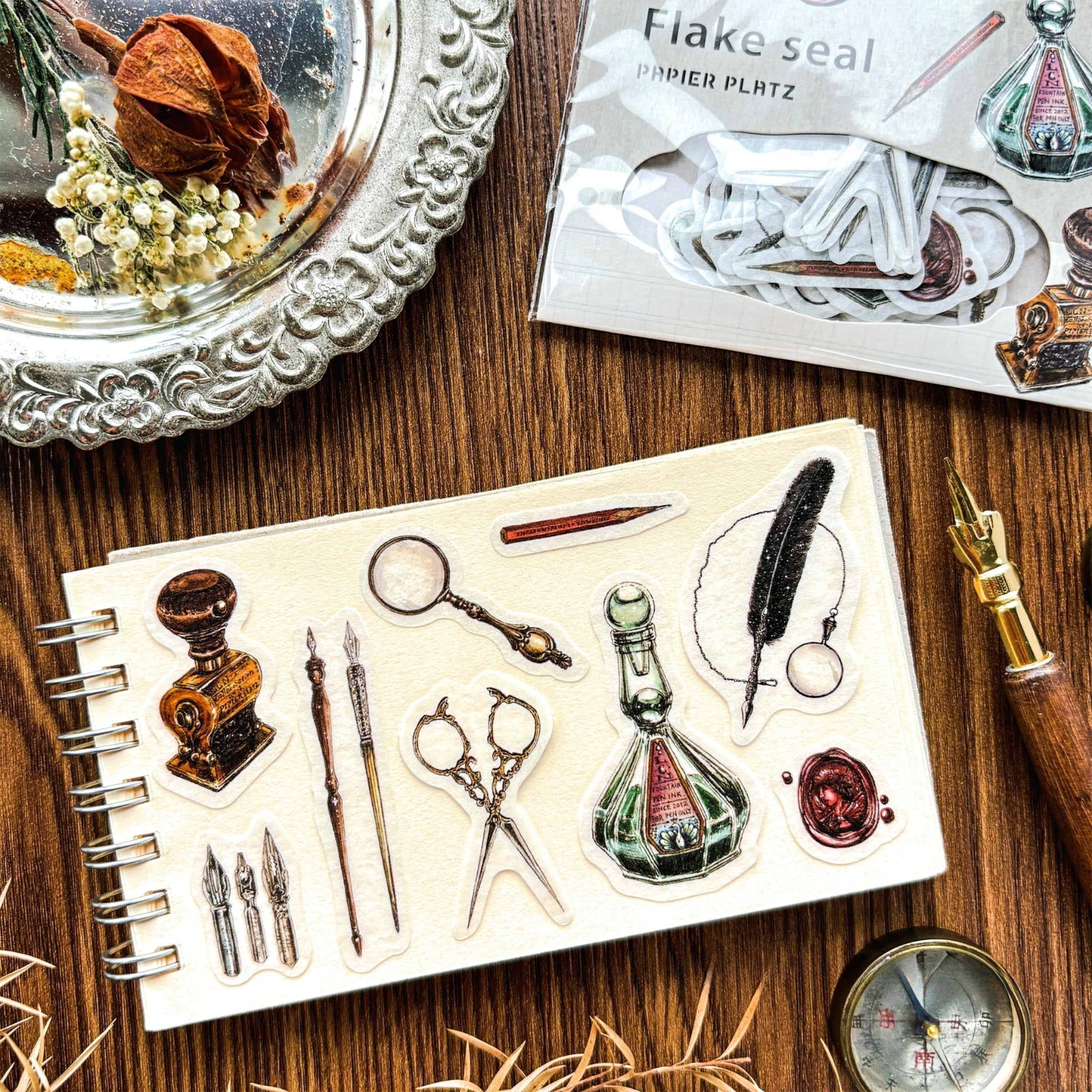 Lin Chia Ning / フレークシール「Antique Stationery」
